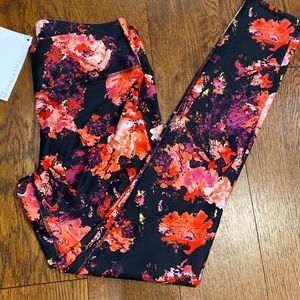 NWT FABLETICS Salar Leggings